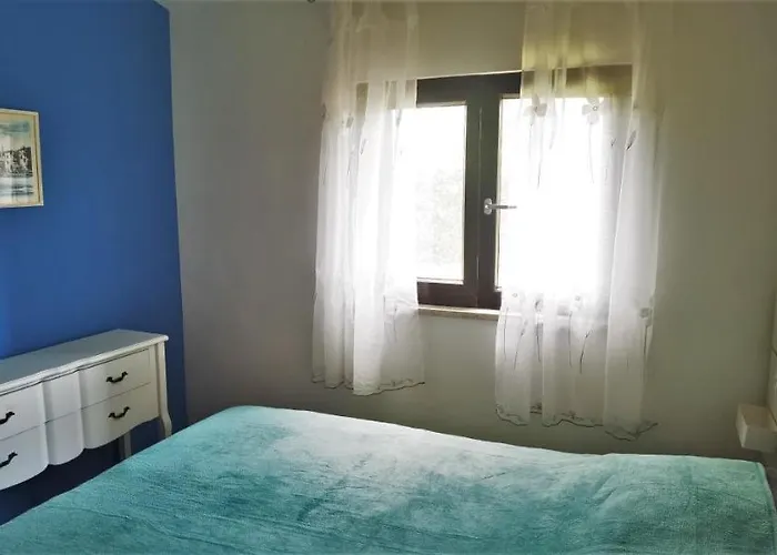 Nora Novigrad Istria